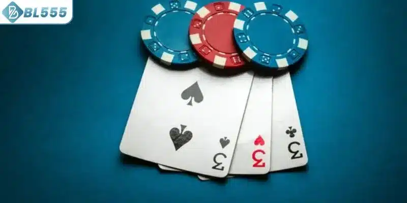 Quan sát kỹ đối thủ trước khi vào ván